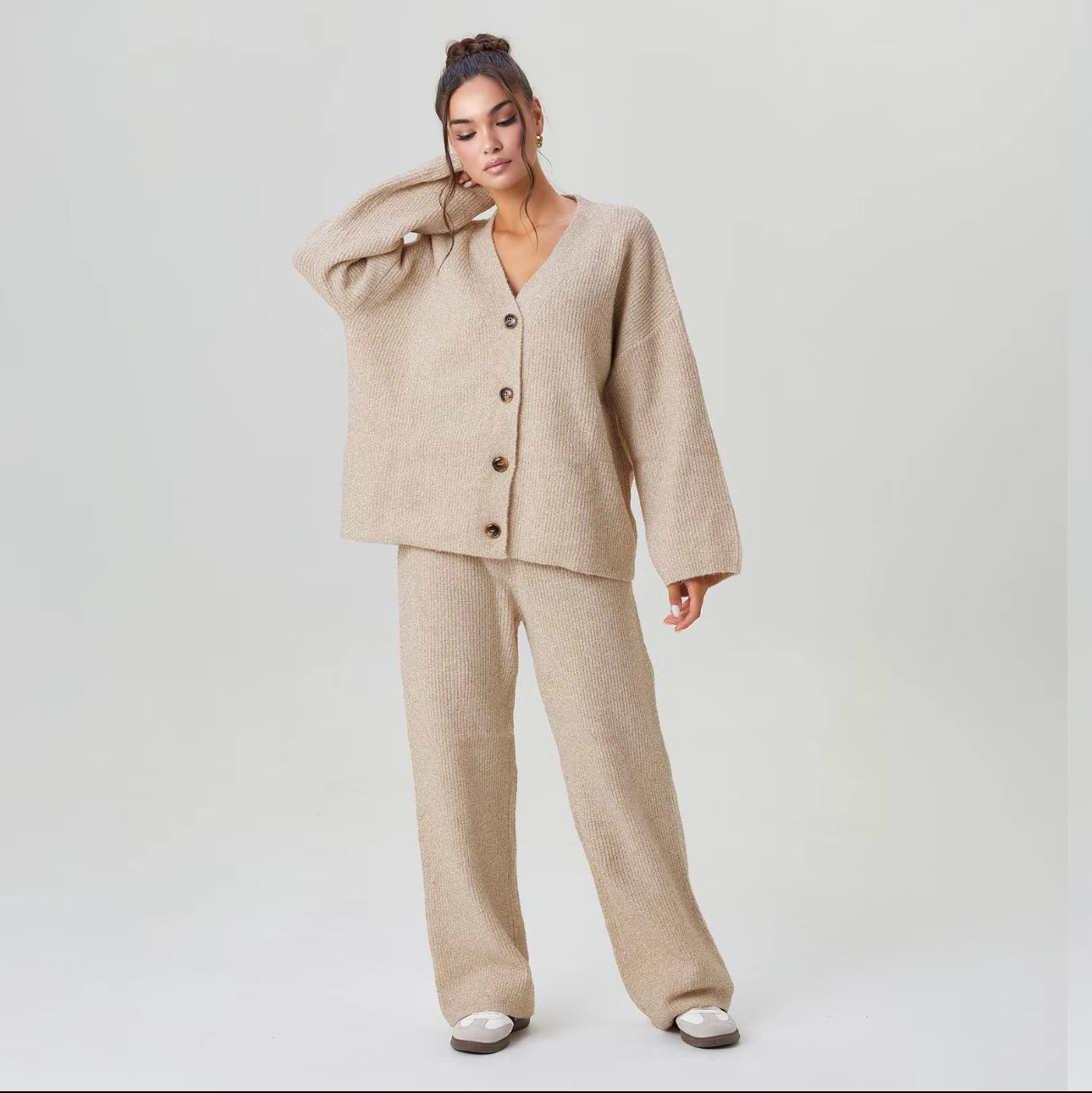 LIVELY KNITTED CARDIGAN SET