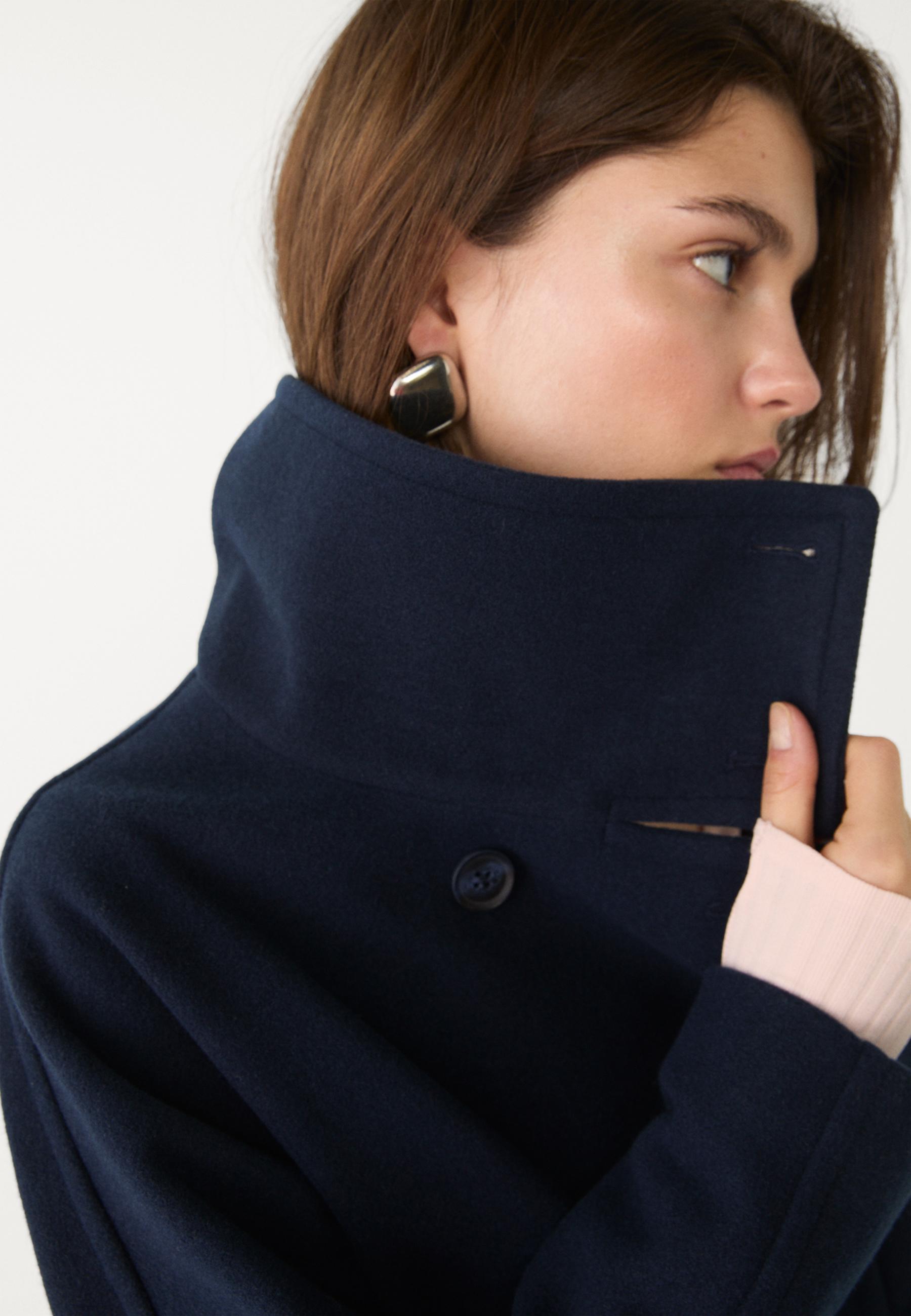 NEEKA DOUBLE-BREASTED COAT