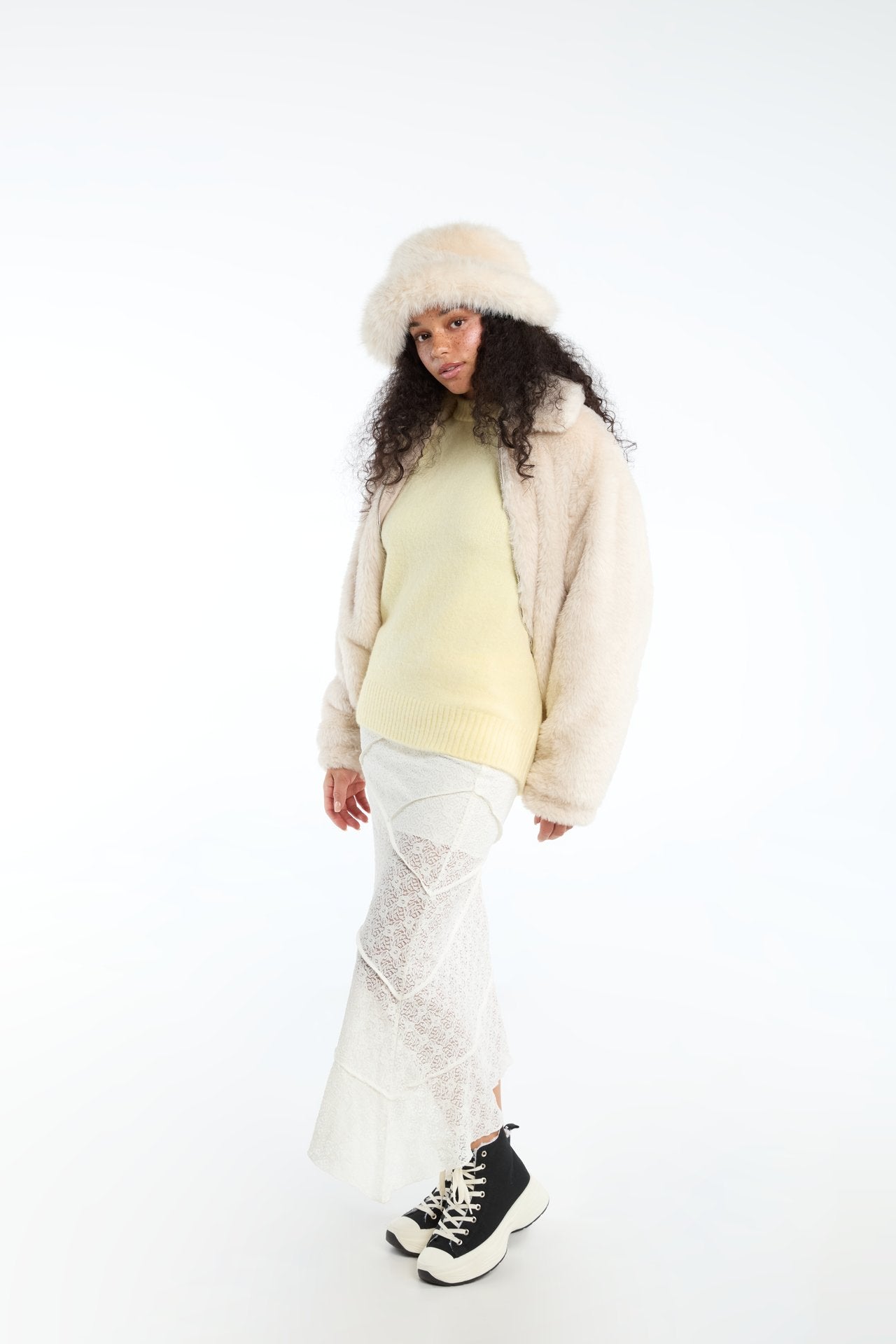 KYLA CREWNECK SWEATER
