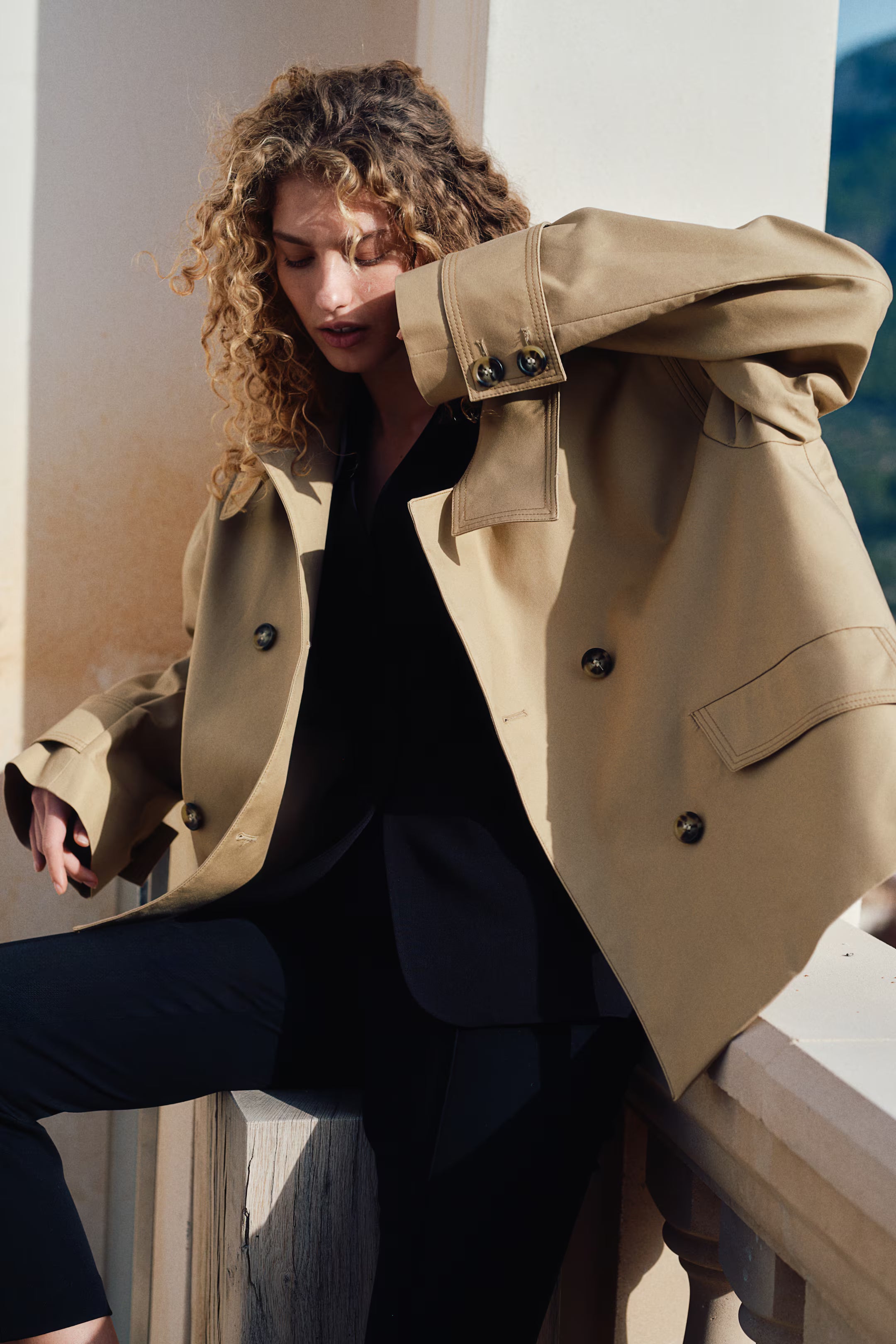 KOAMI SHORT TRENCH COAT