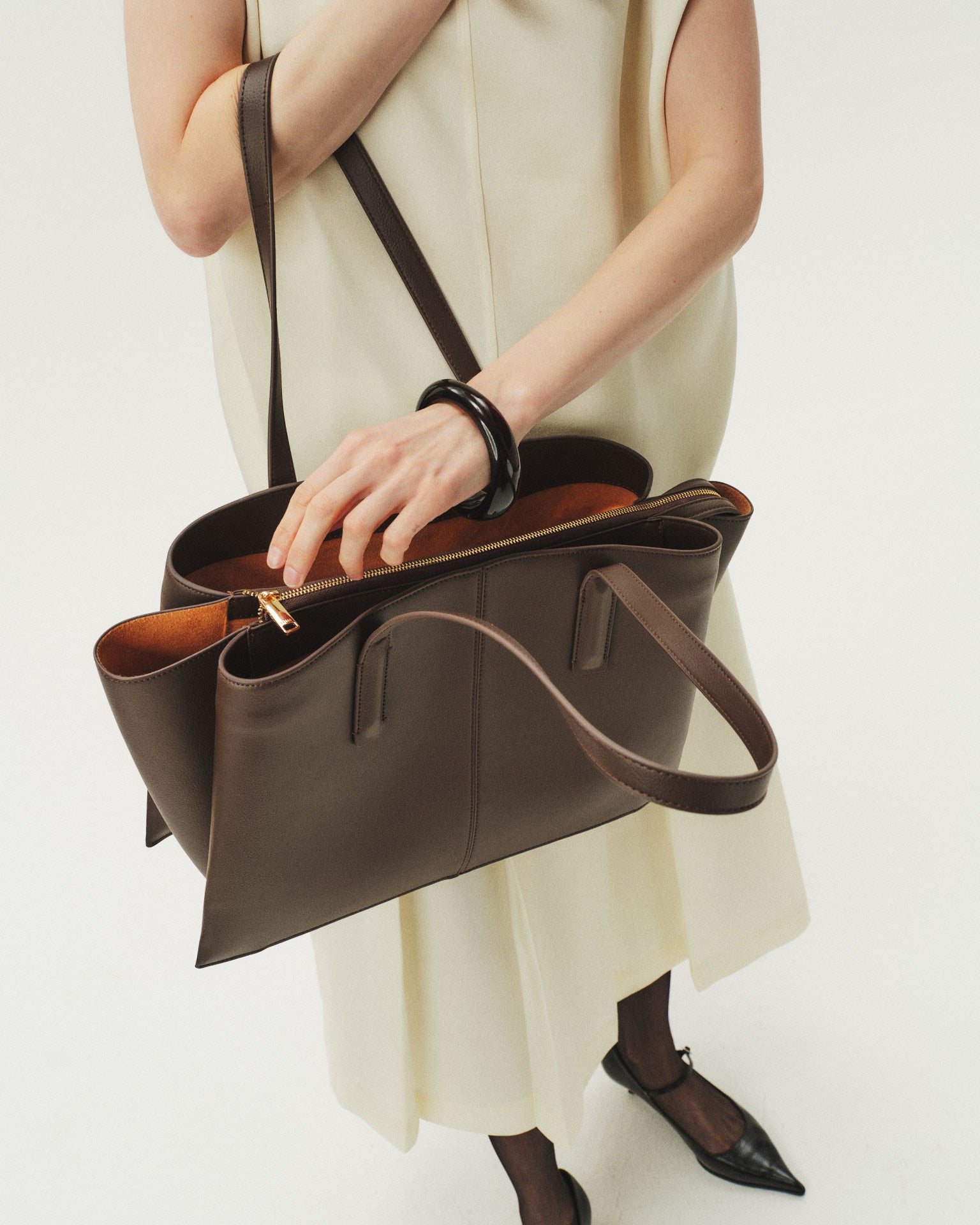 VIRELLE TOTE BAG