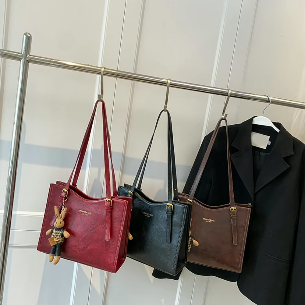 EMMA SHOULDER BAG